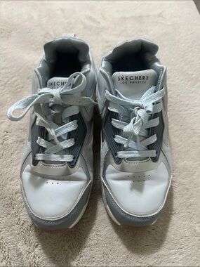 Skechers Kids White & Gray Low-Top Sneakers